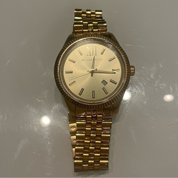 Michael Kors Lexington Gold Watch MK8857 - Picture 8 of 11